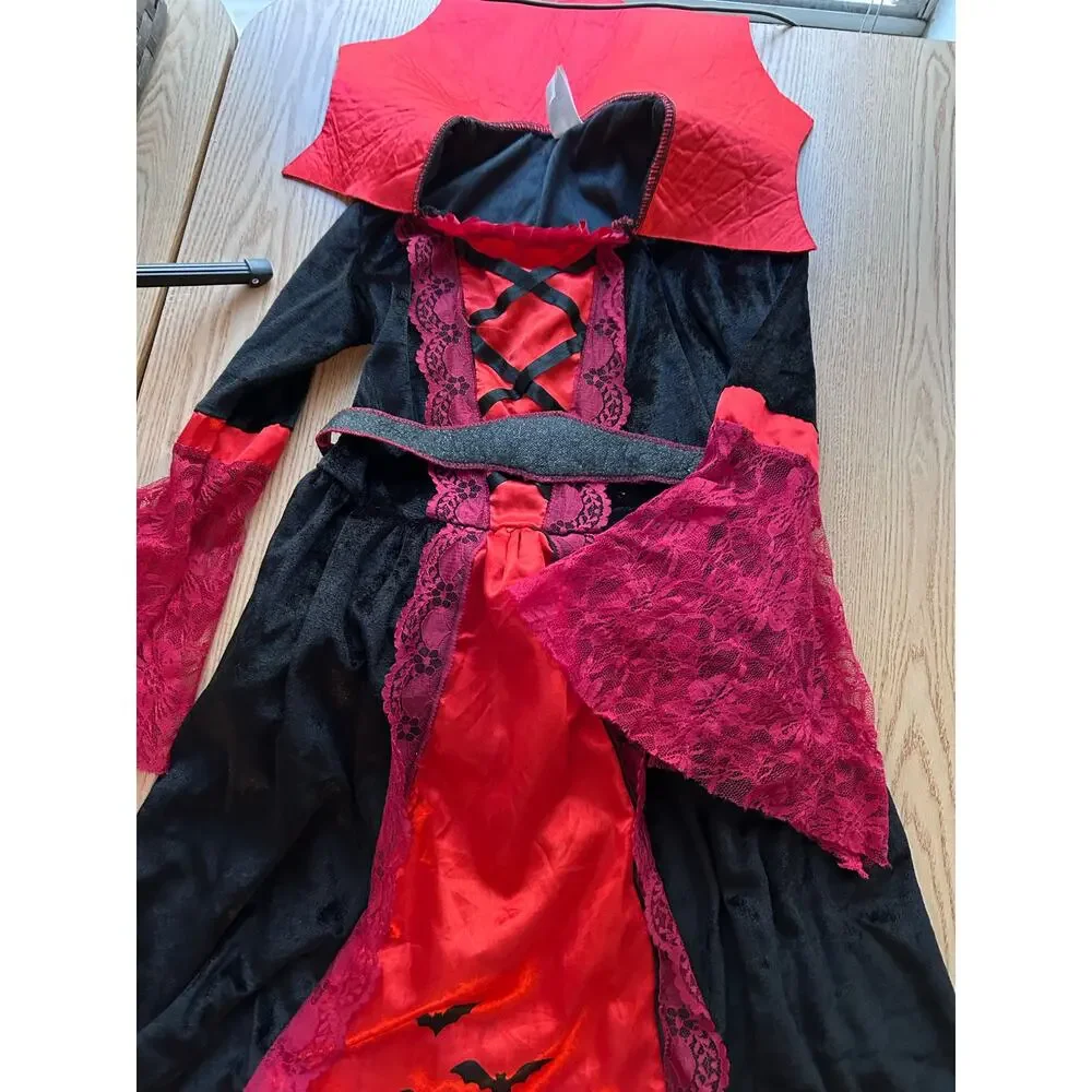 #4 Girls Vampress Halloween 🎃 Costume Gown Black Cat 🐈‍⬛ size Medium